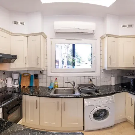 Dalia Seaside 2 Bedroom With Pool & Garden *