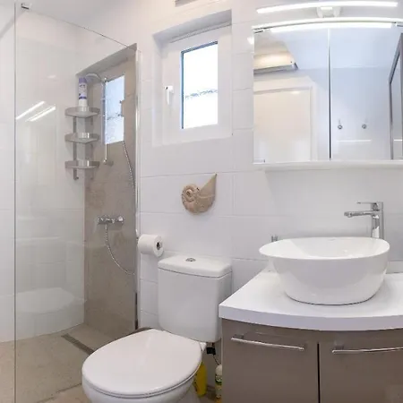 Dalia Seaside 2 Bedroom With Pool&garden *