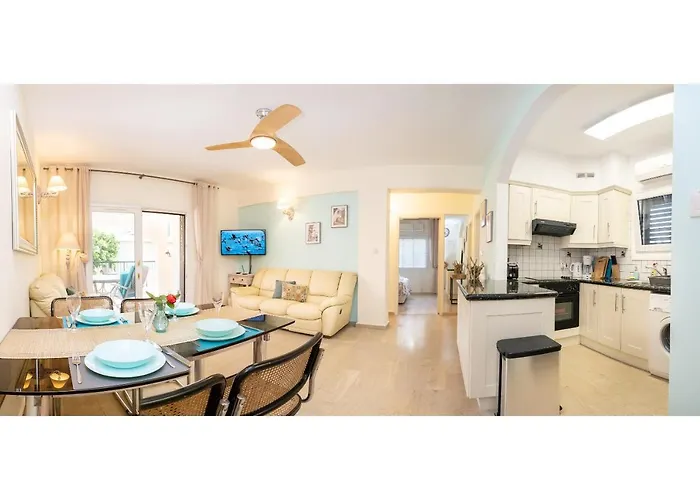 Dalia Seaside 2 Bedroom With Pool & Garden *