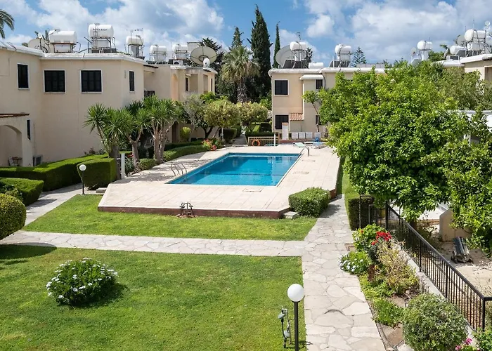 Dalia Seaside 2 Bedroom With Pool & Garden *